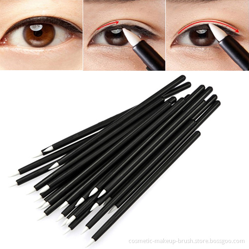 White Disposable eyeliner brush wand